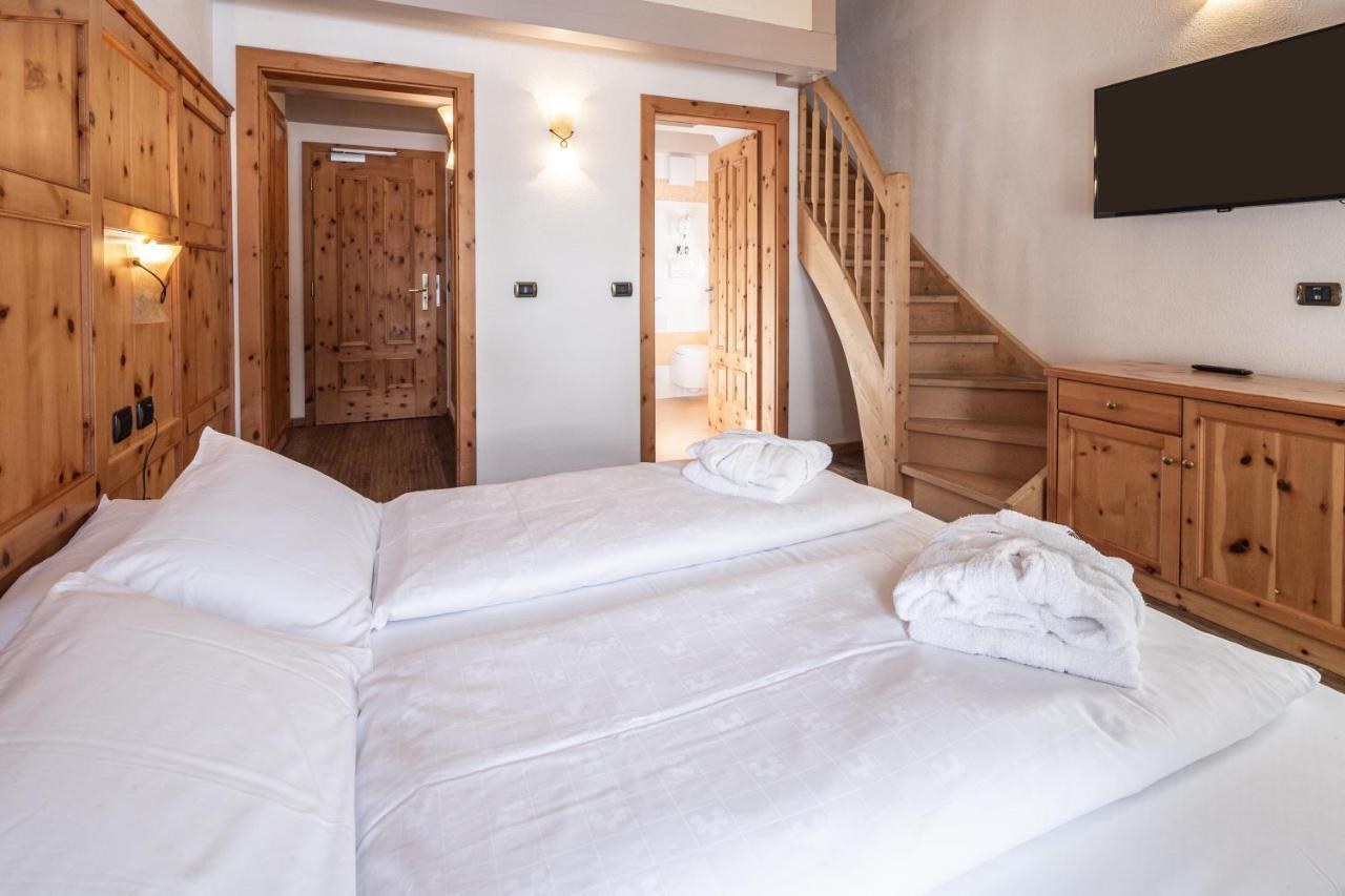 Hotel Soreghes Gran Chalet Campitello di Fassa Dış mekan fotoğraf