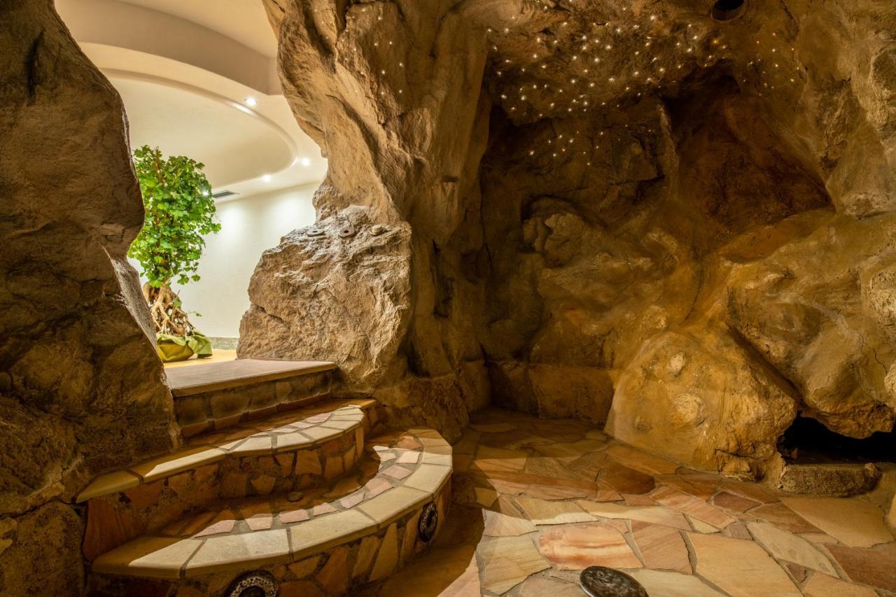 Hotel Soreghes Gran Chalet Campitello di Fassa Dış mekan fotoğraf
