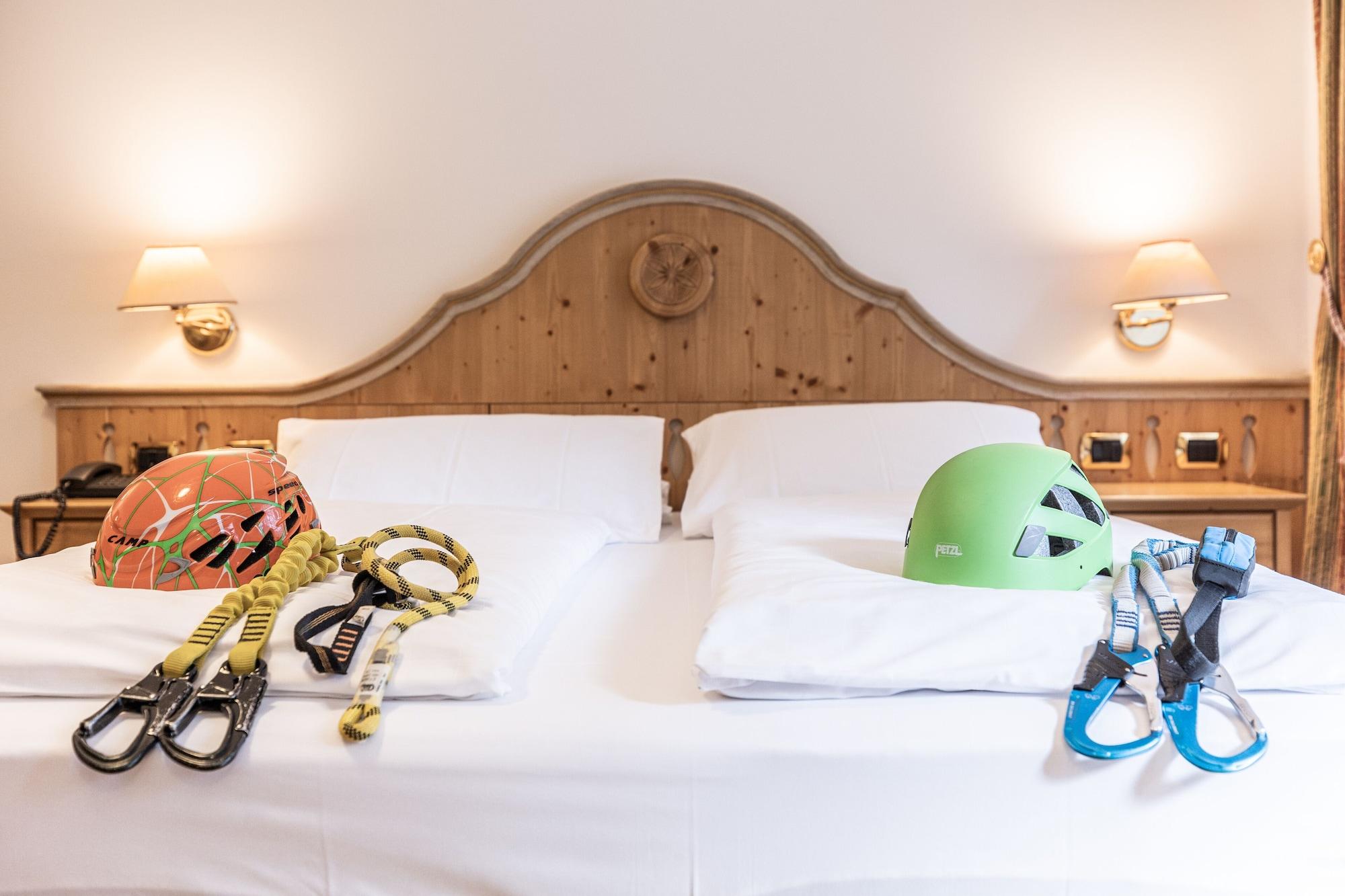 Hotel Soreghes Gran Chalet Campitello di Fassa Dış mekan fotoğraf