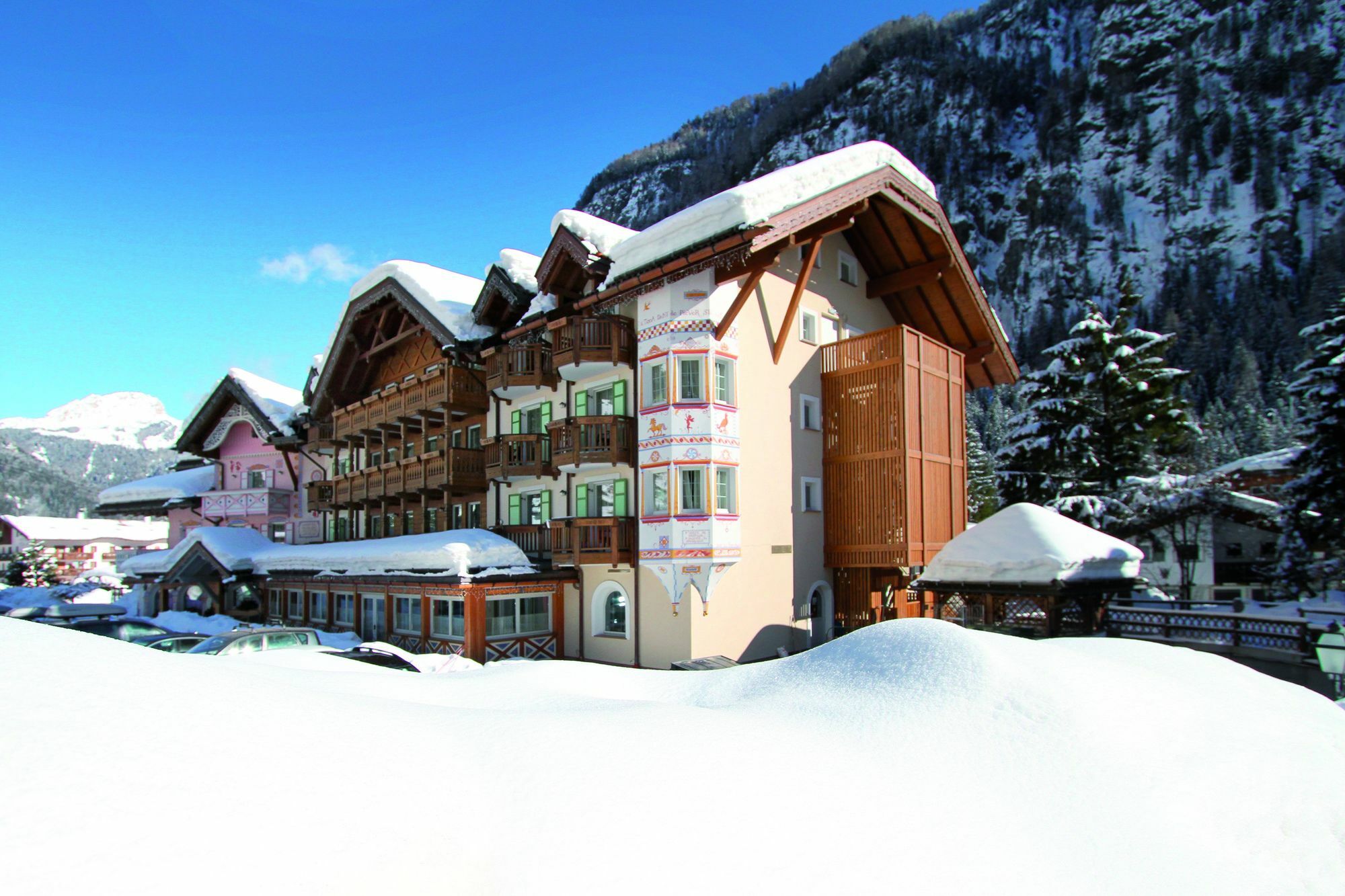 Hotel Soreghes Gran Chalet Campitello di Fassa Dış mekan fotoğraf